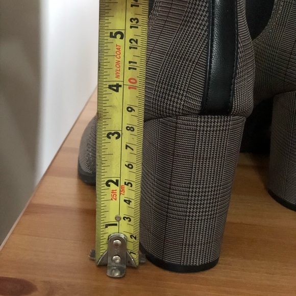 Brand new heeled booties - Picture 5 of 5